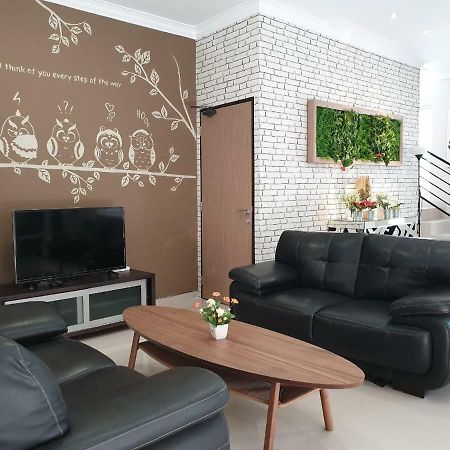 Danka@Taman Golf Residence Batam Екстер'єр фото